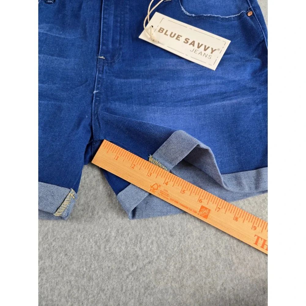 Blue Savvy Womens Plus Size 22 Mid Rise Cuffed Denim Shorts Medium Wash Blue